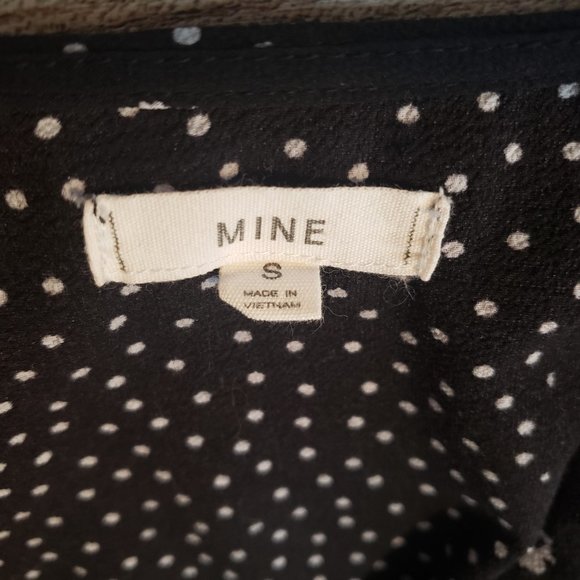 Mine Flowy Cropped Blouse Size Small - Picture 4 of 8